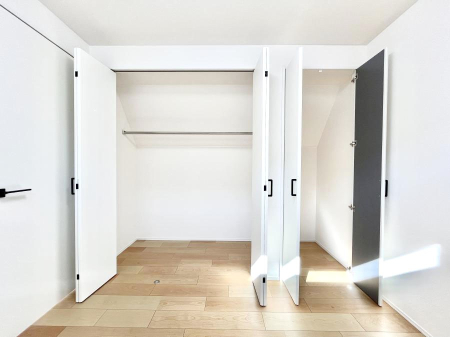 ���[ �����Ղ�̎��[�X�y�[�X�ŉ��K�ɕ�点���� 