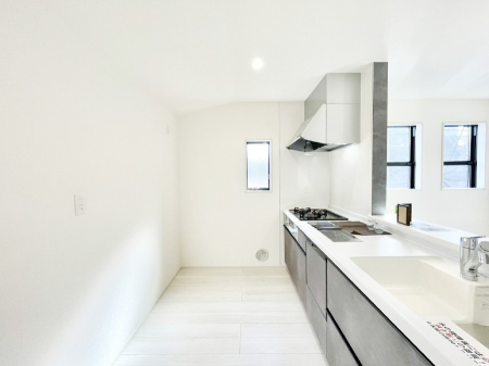 �L�b�`�� ��Ƃ肠��L�b�`���ł͂��Ƒ��Ɗy�������������ł��܂��B