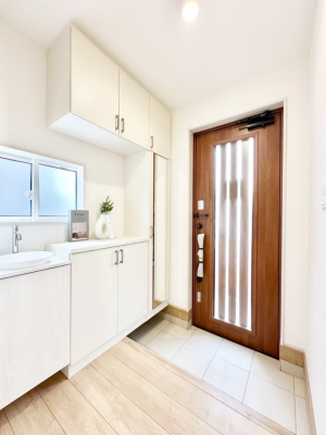  ʔ͂Ƒ̎ʐ^G߂̃CeAŏIƂĉoł܂