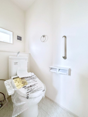 gC gC1K2KꂼɔzuĂĂƂĂ֗łB 