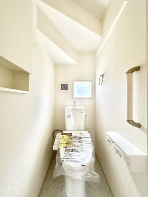 gC gC1K2KꂼɔzuĂĂƂĂ֗łB 