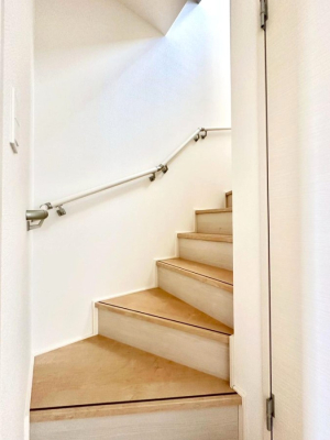 ̑ Ki͎肷tȂ̂ŏȂq܂₲̕Sł  