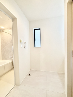 ���̑� �L�X�Ƃ�Ƃ�̂��郉���h���[�X�y�[�X�B  