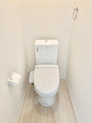 gC gC1K2KꂼɔzuĂĂƂĂ֗łB 