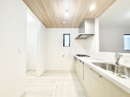 �L�b�`�� �L�X�Ƃ����g������̗ǂ��L�b�`���œ��X�̂��������y�����Ȃ肻��