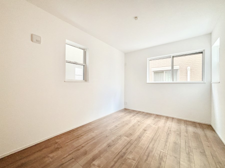 q Qʍ̌ŋC悭R̂łql̂ɂsb^