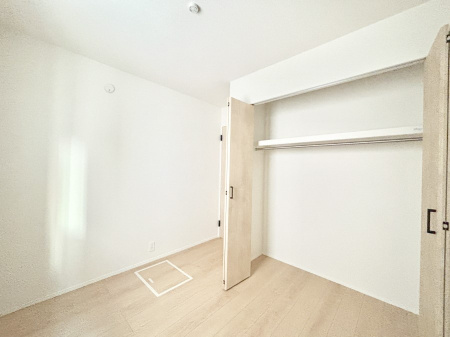 �q������ �q�������ɂ��������߂Ȏ��[�X�y�[�X�����Ղ�̋���