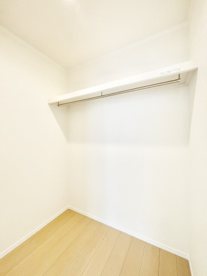 ̑ EH[NCN[[bgtŐԂLpł܂B