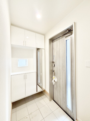  U炩肪ȌւXbĽ֎[t