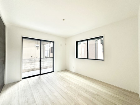 �q������ �Q�ʍ̌��Ŗ��邳�����ʂ��ǍD�I