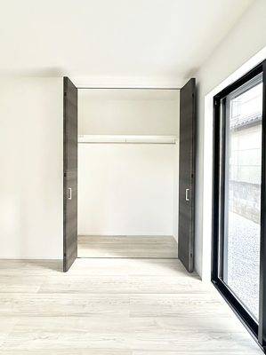 ���[ �����Ղ�̎��[�X�y�[�X�ŉ��K�ɕ�点���� 