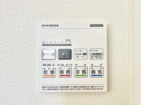 ̑ g[C@tȂ̂ŁAVĈSI