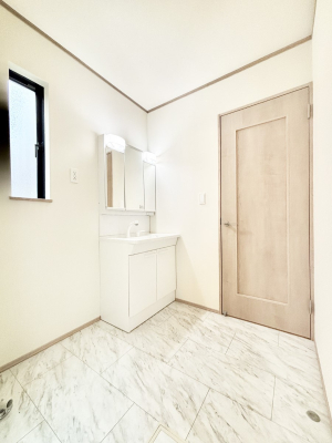 ̑ ̂KԂłB̐gxxCǂg܂B 