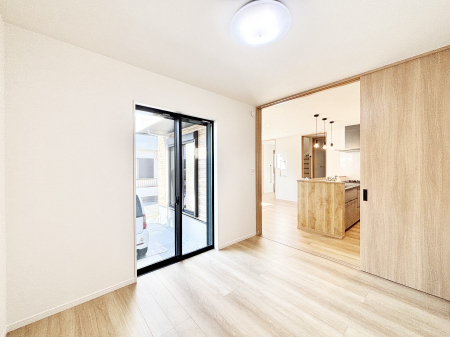 ���̑� �L�b�`�����̃t���L�V�u�����[��