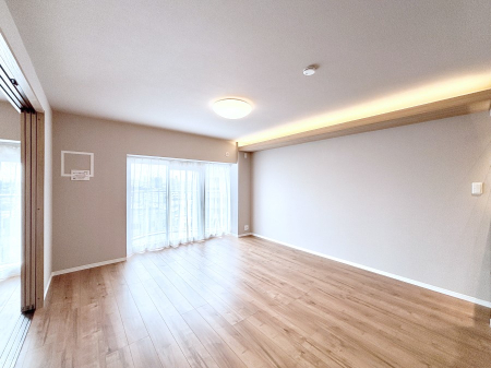 rO Ƒ̓₩Șbŕ܂閾邢rO  