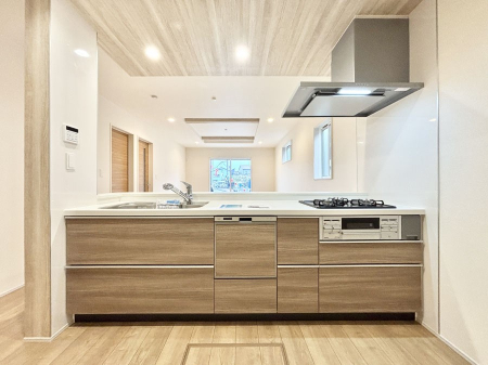 �L�b�`�� �������������I�ɁA�y�����I�V�X�e���L�b�`��  