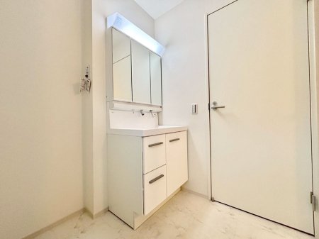 ʑEʏ 邢ʏ͖̐gxxyłႢłB