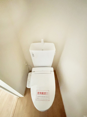 gC gC1K2KꂼɔzuĂĂƂĂ֗łB 