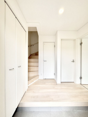 ���� �Ƒ��̋A��₨�q�l�������������}���錺��  