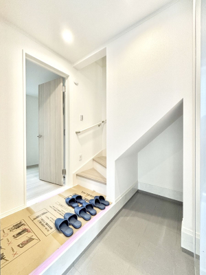 ���� �Ƒ��̋A��₨�q�l�������������}���錺��  