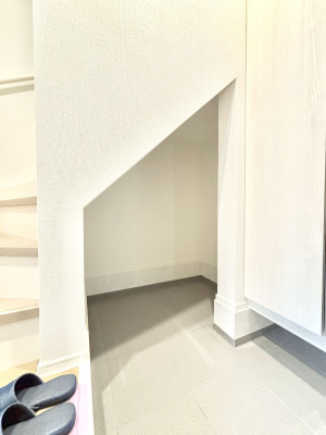 ���[ �V���[�Y�C���N���[�N�t���I