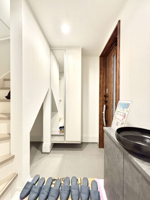 ���� ���邢���ւ͂��q�l�����o�}������̂ɂ҂�����ł��I 