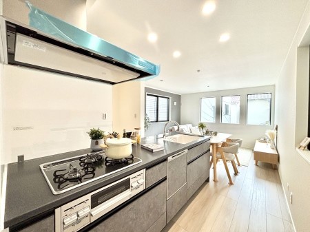 �L�b�`�� �������������I�ɁA�y�����I�V�X�e���L�b�`��  