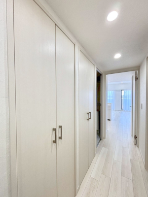 ���̑����� �L�����[�B�|�������G�߂̏��������[���邱�Ƃ��ł��܂��B