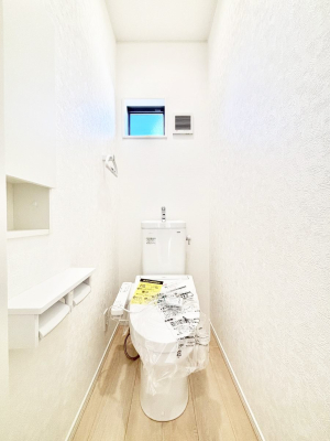 �g�C�� �g�C����1�K��2�K���ꂼ��ɔz�u����Ă��ĂƂĂ��֗��ł��B 