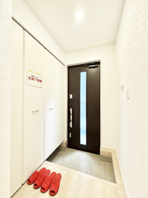 ���� ���փh�A�ɃX���b�h���C���������Ă���̂Ō��̉��o�����Ă���܂�