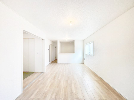 ���r���O �Z�ޕ��̌��������o�����A�C���e���A���l����̂��y���݂ȃ��r���O�ł��I 