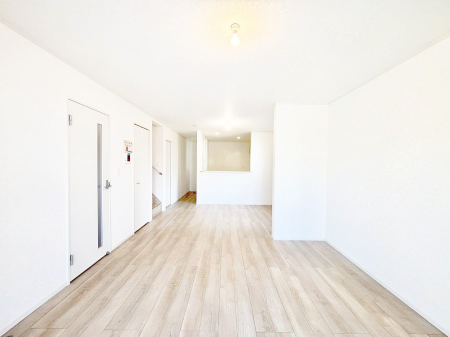 ���r���O �i�`�������e�C�X�g�̗D�����_�炩���F�g���̃t���[�����O���f�G�ȃ��r���O�ł��ˁB