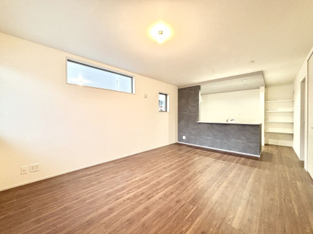 ���r���O �Z�ޕ��̌��������o�����A�C���e���A���l����̂��y���݂ȃ��r���O�ł��I 