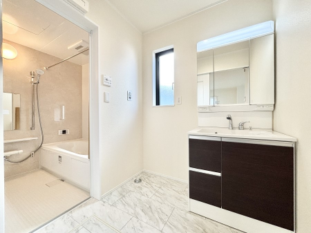 ���̑� ���������Ă���̂Ŏ��C�̑����ꏊ�ł����C���\���s���܂��B�����̐g�x�x���C�����ǂ��I