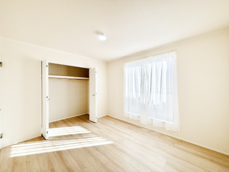 �q������ �q�������ɂ��������߂Ȏ��[�X�y�[�X�����Ղ�̋���