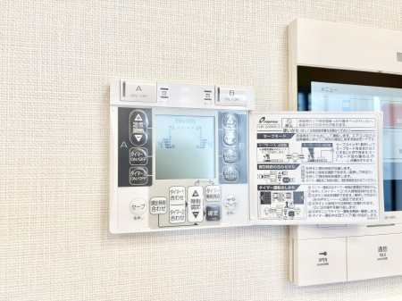 ̑ g[tœ~|J|JBƑ̌ẽXy[XɂȂ܂ˁB