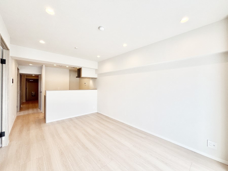 rO Ƒ̓₩Șbŕ܂閾邢rO