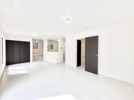 rO Ƒ̓₩Șbŕ܂閾邢rO