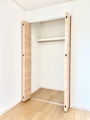 ���[ �����Ղ�̎��[�X�y�[�X�ŉ��K�ɕ�点���� 