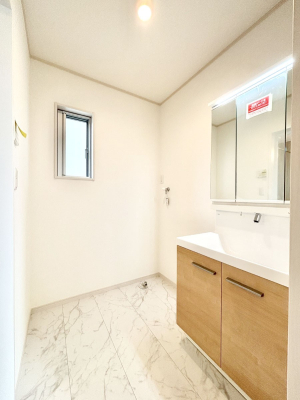 ���ʑ�E���ʏ� ���邢���ʏ��͖����̐g�x�x���y�����ł����Ⴂ�����ł��B