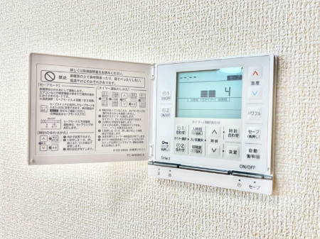 ̑ g[tœ~|J|JBƑ̌ẽXy[XɂȂ܂ˁB