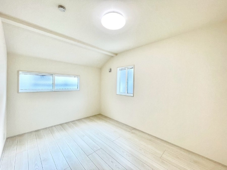 q Qʍ̌ŋC悭R̂łql̂ɂsb^