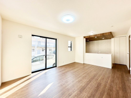 rO Ƒ̓₩Șbŕ܂閾邢rO