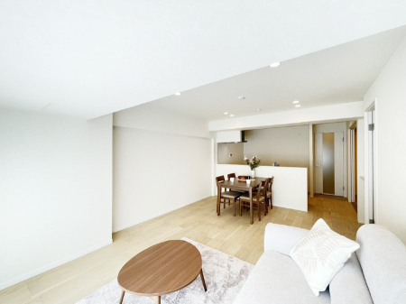 rO Ƒ̓₩Șbŕ܂閾邢rO