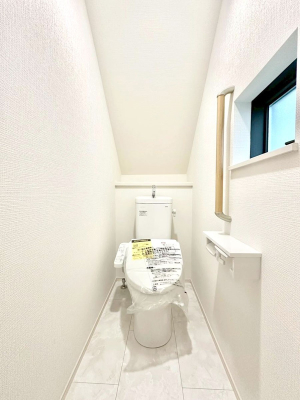 gC gC1K2KꂼɔzuĂĂƂĂ֗łB 