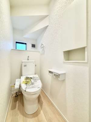 gC gC1K2KꂼɔzuĂĂƂĂ֗łB 