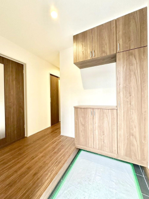 ���̑����� TV���j�^�[�t�C���^�[�t�H�����t���Ă��ăZ�L�����e�B�[��