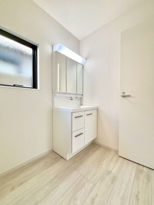 ���ʑ�E���ʏ� ���邢���ʏ��͖����̐g�x�x���y�����ł����Ⴂ�����ł��B