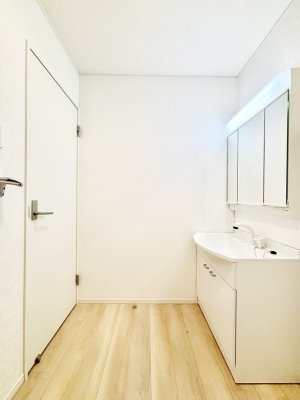 ���̑� �L�X�Ƃ�Ƃ�̂��郉���h���[�X�y�[�X