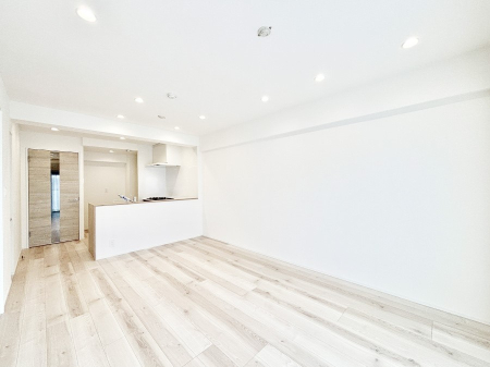 ���r���O ���₩�ȗz���܂�ɕ�܂��A���S�n�̗ǂ����r���O�ŉƑ��c���I